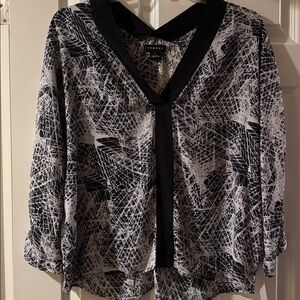 Trouve Black and White Patterned Top